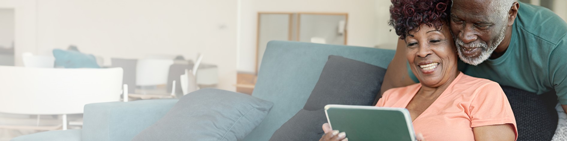 MRC_FY25_Medicare_AEP_Lead_Form_Page_hero_2024_right